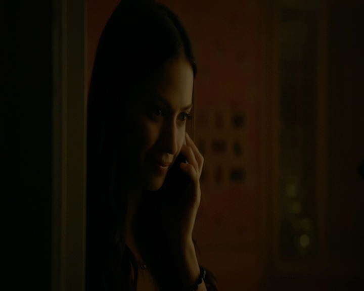 VampireDiaries-dot-nl_VampireDiaries-8x04AnEternityOfMisery1613.jpg