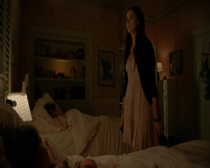 VampireDiaries-dot-nl_VampireDiaries-8x04AnEternityOfMisery1619.jpg