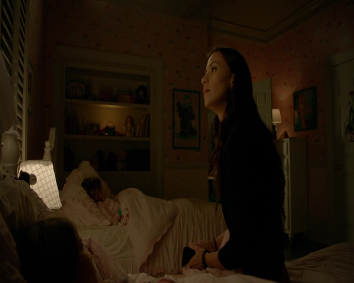 VampireDiaries-dot-nl_VampireDiaries-8x04AnEternityOfMisery1621.jpg