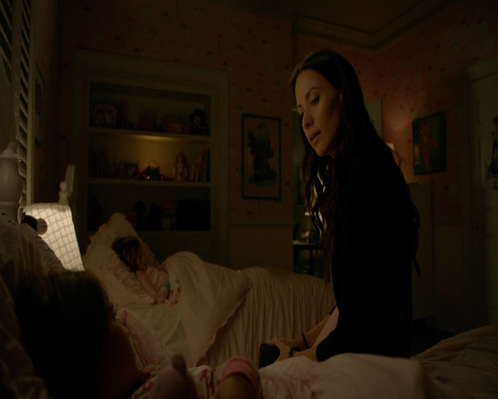 VampireDiaries-dot-nl_VampireDiaries-8x04AnEternityOfMisery1623.jpg