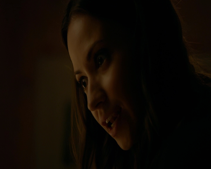 VampireDiaries-dot-nl_VampireDiaries-8x04AnEternityOfMisery1635.jpg