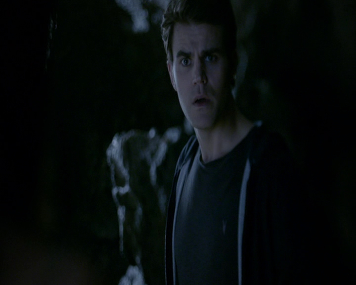 VampireDiaries-dot-nl_VampireDiaries-8x04AnEternityOfMisery1713.jpg