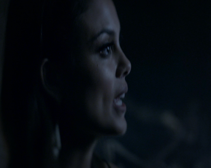 VampireDiaries-dot-nl_VampireDiaries-8x04AnEternityOfMisery1721.jpg