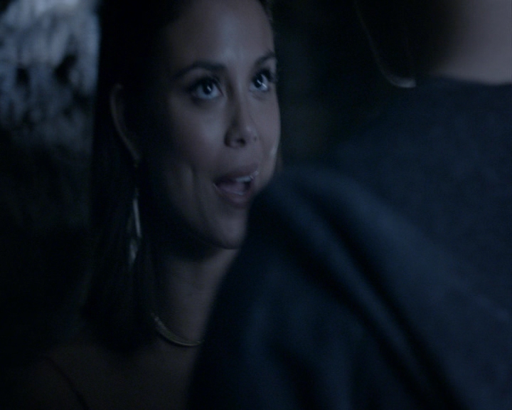 VampireDiaries-dot-nl_VampireDiaries-8x04AnEternityOfMisery1729.jpg