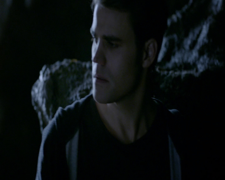 VampireDiaries-dot-nl_VampireDiaries-8x04AnEternityOfMisery1731.jpg