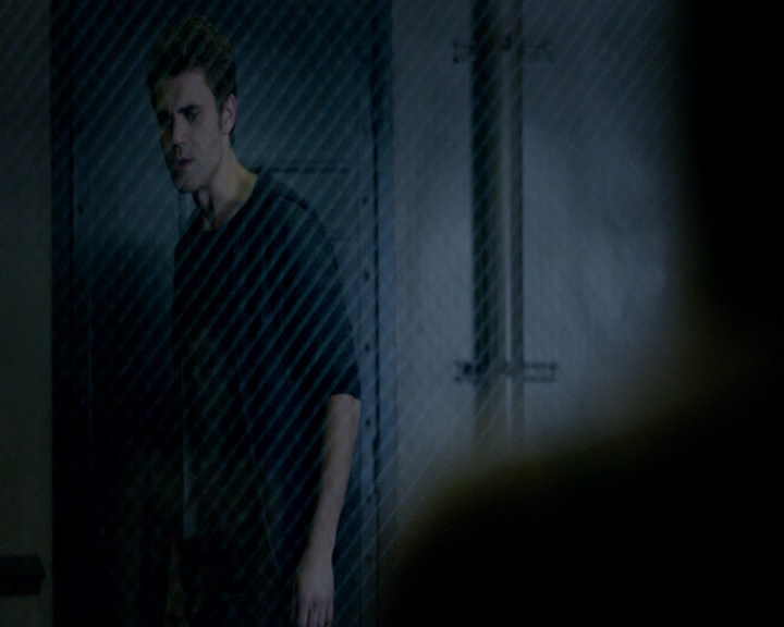 VampireDiaries-dot-nl_VampireDiaries-8x04AnEternityOfMisery1756.jpg