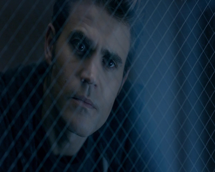 VampireDiaries-dot-nl_VampireDiaries-8x04AnEternityOfMisery1939.jpg