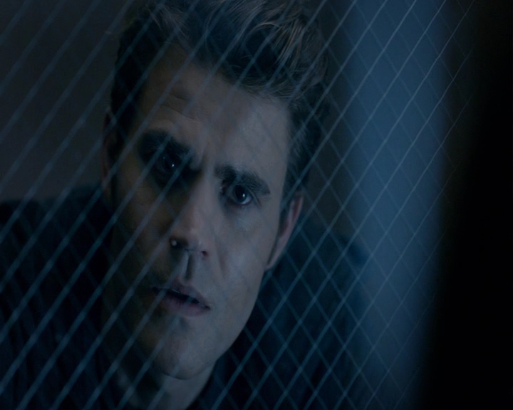 VampireDiaries-dot-nl_VampireDiaries-8x04AnEternityOfMisery1944.jpg