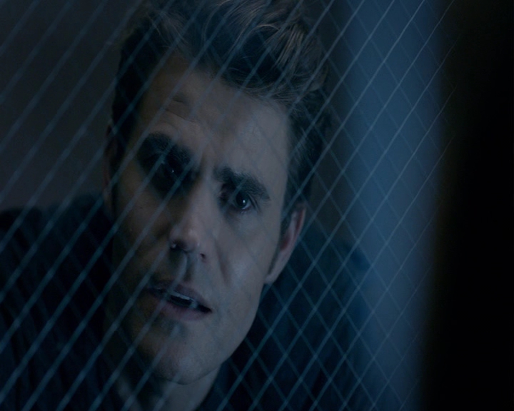 VampireDiaries-dot-nl_VampireDiaries-8x04AnEternityOfMisery1945.jpg