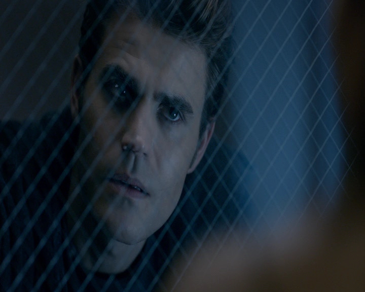 VampireDiaries-dot-nl_VampireDiaries-8x04AnEternityOfMisery1951.jpg