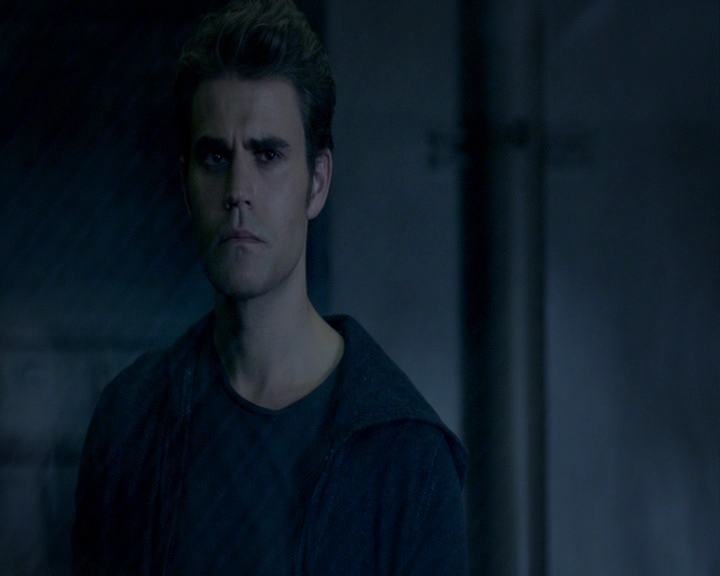 VampireDiaries-dot-nl_VampireDiaries-8x04AnEternityOfMisery2022.jpg