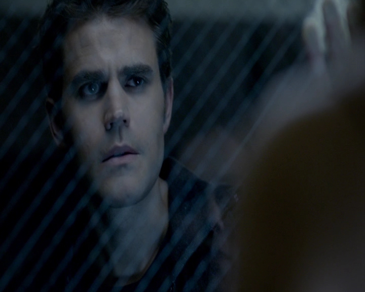 VampireDiaries-dot-nl_VampireDiaries-8x04AnEternityOfMisery2050.jpg