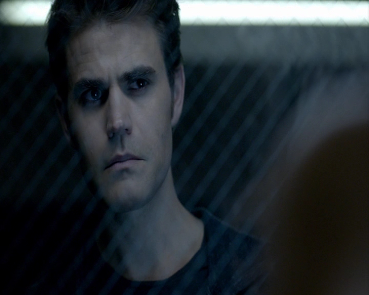 VampireDiaries-dot-nl_VampireDiaries-8x04AnEternityOfMisery2112.jpg