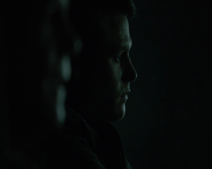 VampireDiaries-dot-nl_VampireDiaries-8x04AnEternityOfMisery2154.jpg