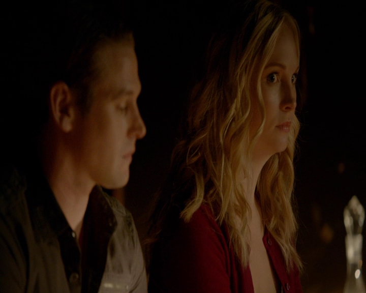 VampireDiaries-dot-nl_VampireDiaries-8x05ComingHomeWasAMistake0072.jpg