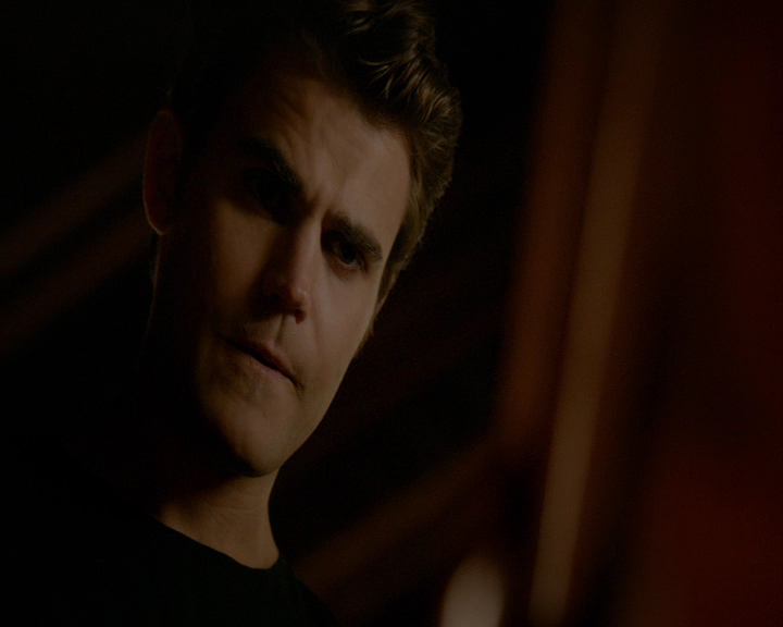 VampireDiaries-dot-nl_VampireDiaries-8x05ComingHomeWasAMistake0086.jpg