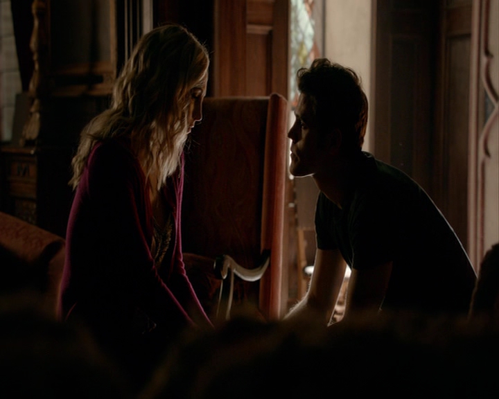 VampireDiaries-dot-nl_VampireDiaries-8x05ComingHomeWasAMistake0232.jpg