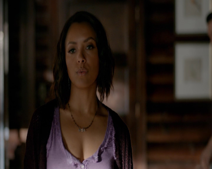 VampireDiaries-dot-nl_VampireDiaries-8x05ComingHomeWasAMistake0337.jpg