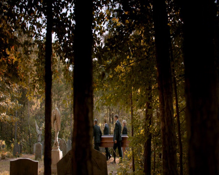 VampireDiaries-dot-nl_VampireDiaries-8x05ComingHomeWasAMistake0464.jpg