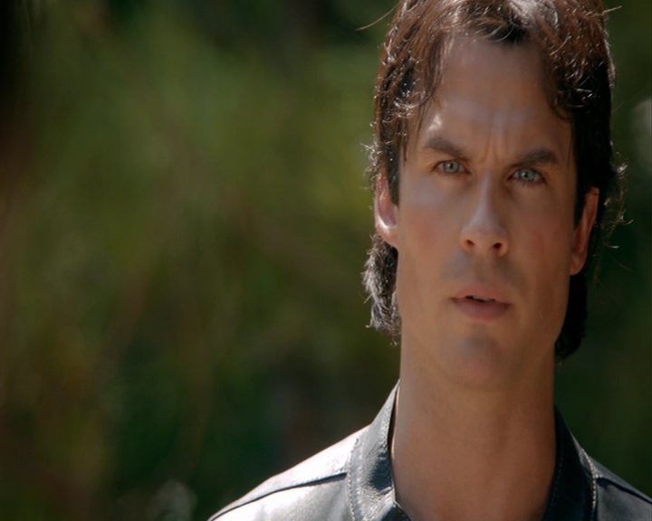 VampireDiaries-dot-nl_VampireDiaries-8x05ComingHomeWasAMistake0513.jpg