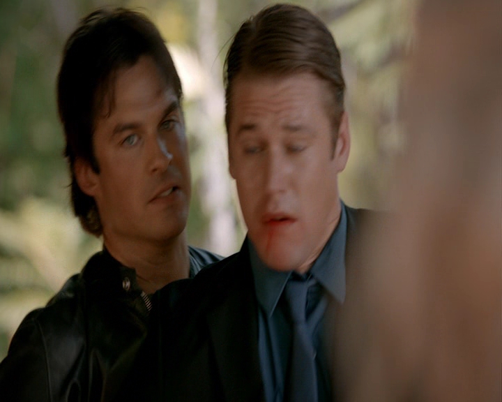 VampireDiaries-dot-nl_VampireDiaries-8x05ComingHomeWasAMistake0545.jpg