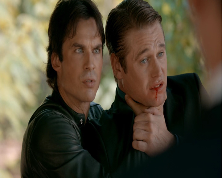 VampireDiaries-dot-nl_VampireDiaries-8x05ComingHomeWasAMistake0559.jpg