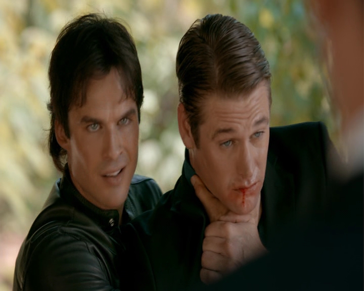 VampireDiaries-dot-nl_VampireDiaries-8x05ComingHomeWasAMistake0565.jpg