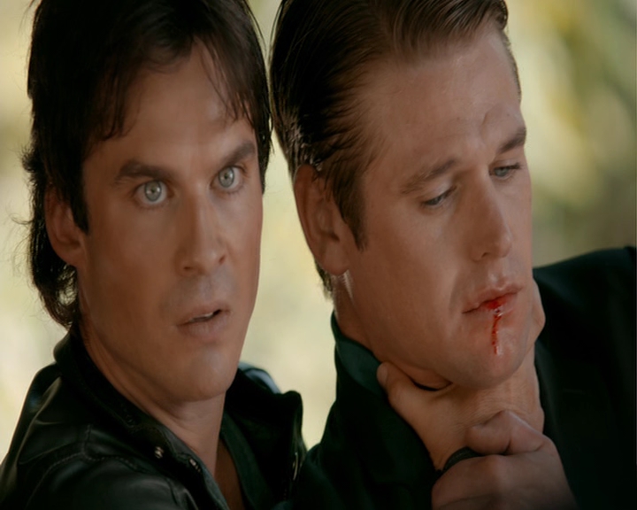 VampireDiaries-dot-nl_VampireDiaries-8x05ComingHomeWasAMistake0569.jpg