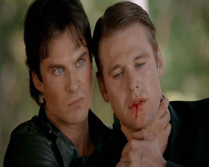 VampireDiaries-dot-nl_VampireDiaries-8x05ComingHomeWasAMistake0575.jpg