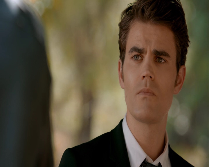 VampireDiaries-dot-nl_VampireDiaries-8x05ComingHomeWasAMistake0583.jpg