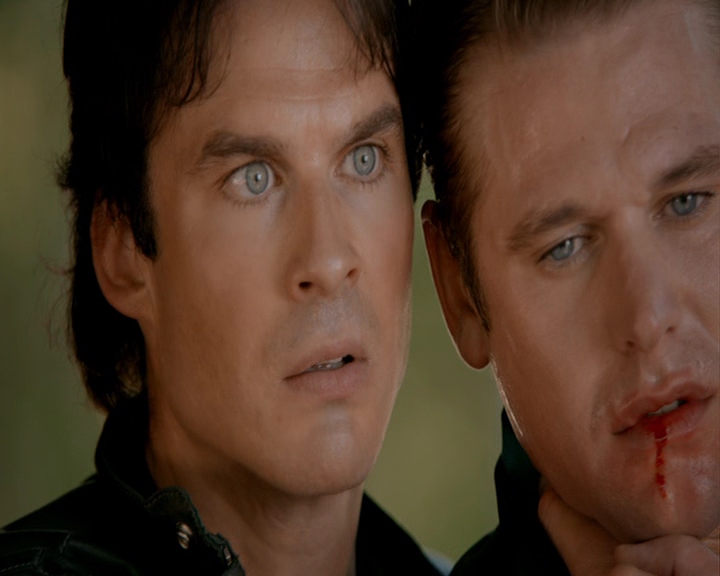 VampireDiaries-dot-nl_VampireDiaries-8x05ComingHomeWasAMistake0591.jpg