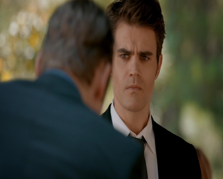 VampireDiaries-dot-nl_VampireDiaries-8x05ComingHomeWasAMistake0595.jpg