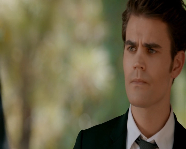 VampireDiaries-dot-nl_VampireDiaries-8x05ComingHomeWasAMistake0598.jpg