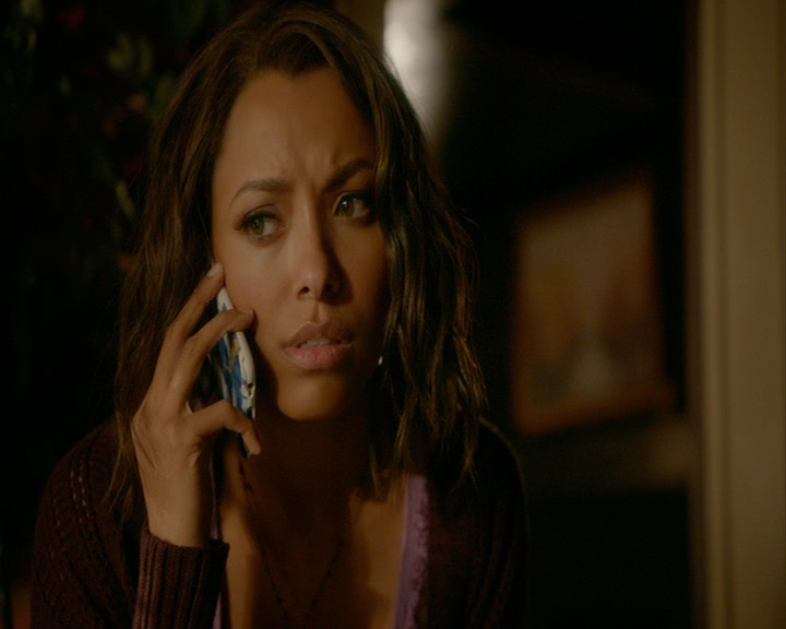 VampireDiaries-dot-nl_VampireDiaries-8x05ComingHomeWasAMistake0633.jpg