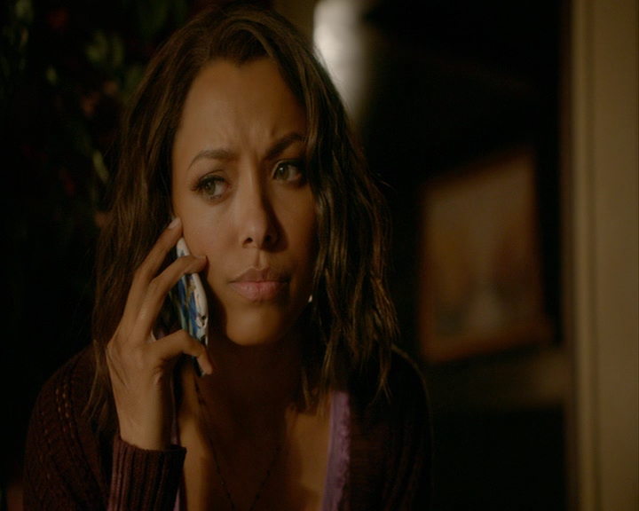 VampireDiaries-dot-nl_VampireDiaries-8x05ComingHomeWasAMistake0634.jpg