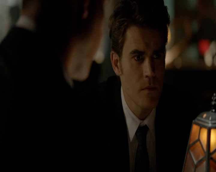 VampireDiaries-dot-nl_VampireDiaries-8x05ComingHomeWasAMistake0730.jpg