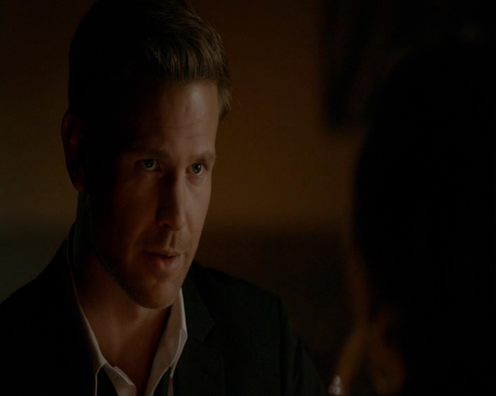 VampireDiaries-dot-nl_VampireDiaries-8x05ComingHomeWasAMistake0738.jpg