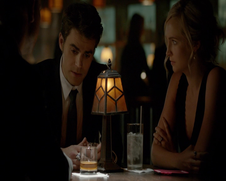 VampireDiaries-dot-nl_VampireDiaries-8x05ComingHomeWasAMistake0750.jpg