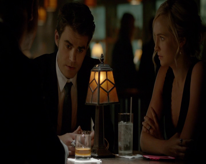 VampireDiaries-dot-nl_VampireDiaries-8x05ComingHomeWasAMistake0751.jpg