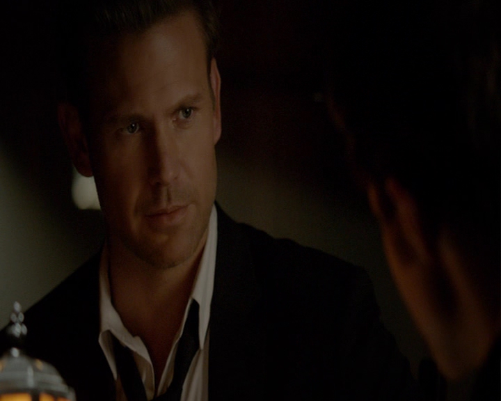 VampireDiaries-dot-nl_VampireDiaries-8x05ComingHomeWasAMistake0753.jpg