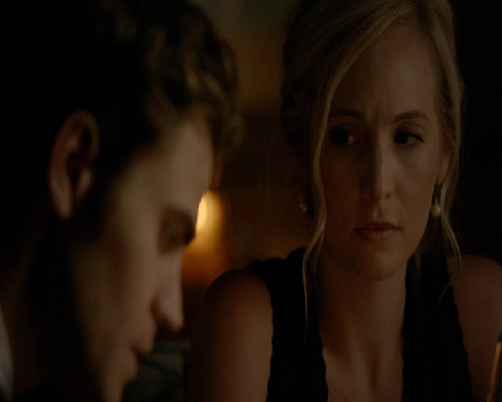 VampireDiaries-dot-nl_VampireDiaries-8x05ComingHomeWasAMistake0764.jpg