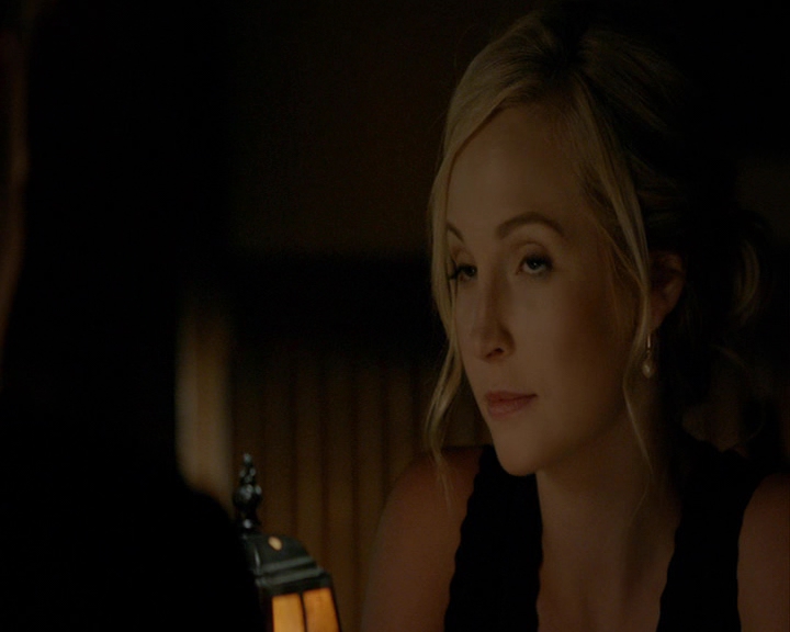 VampireDiaries-dot-nl_VampireDiaries-8x05ComingHomeWasAMistake0769.jpg