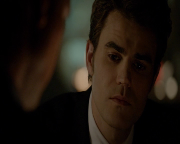 VampireDiaries-dot-nl_VampireDiaries-8x05ComingHomeWasAMistake0770.jpg