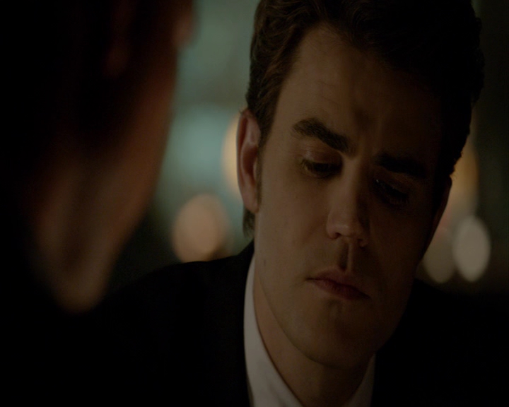 VampireDiaries-dot-nl_VampireDiaries-8x05ComingHomeWasAMistake0771.jpg