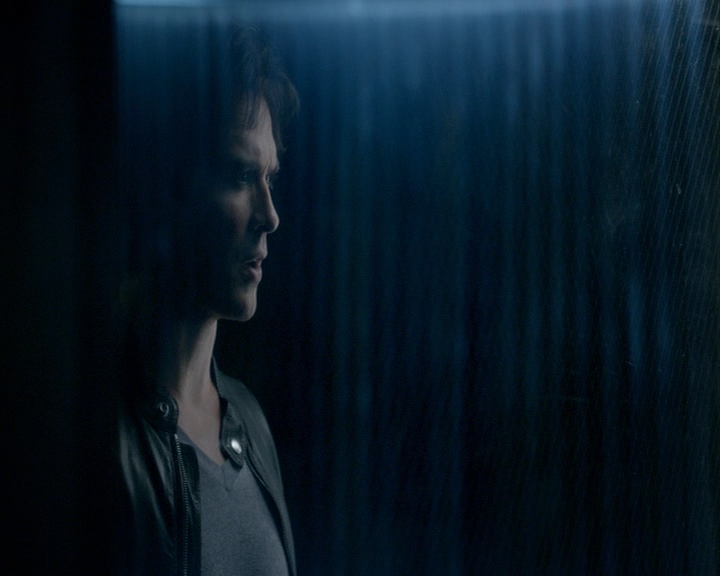 VampireDiaries-dot-nl_VampireDiaries-8x05ComingHomeWasAMistake0778.jpg