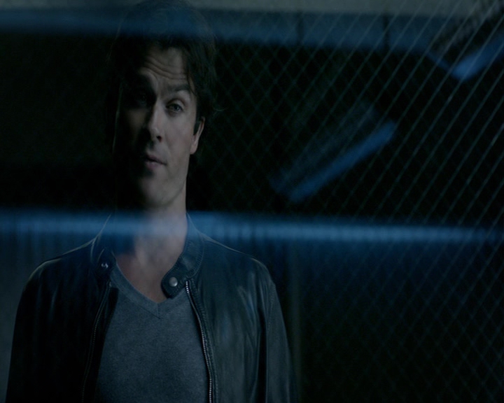 VampireDiaries-dot-nl_VampireDiaries-8x05ComingHomeWasAMistake0799.jpg