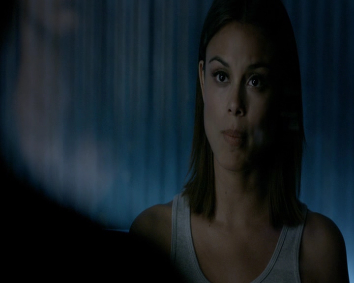 VampireDiaries-dot-nl_VampireDiaries-8x05ComingHomeWasAMistake0821.jpg