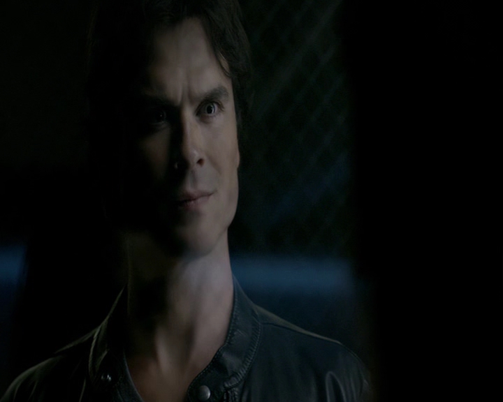 VampireDiaries-dot-nl_VampireDiaries-8x05ComingHomeWasAMistake0846.jpg