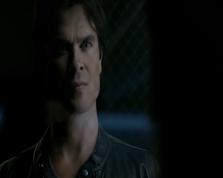 VampireDiaries-dot-nl_VampireDiaries-8x05ComingHomeWasAMistake0847.jpg