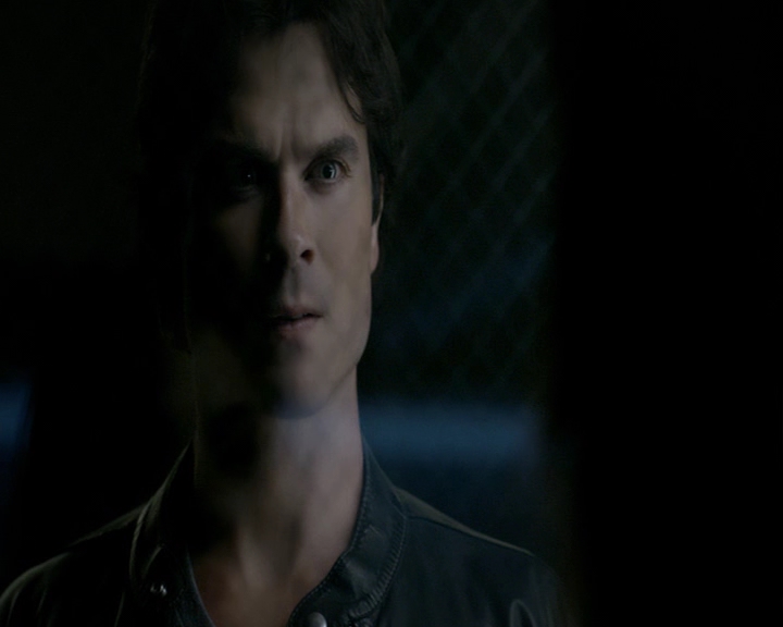 VampireDiaries-dot-nl_VampireDiaries-8x05ComingHomeWasAMistake0848.jpg